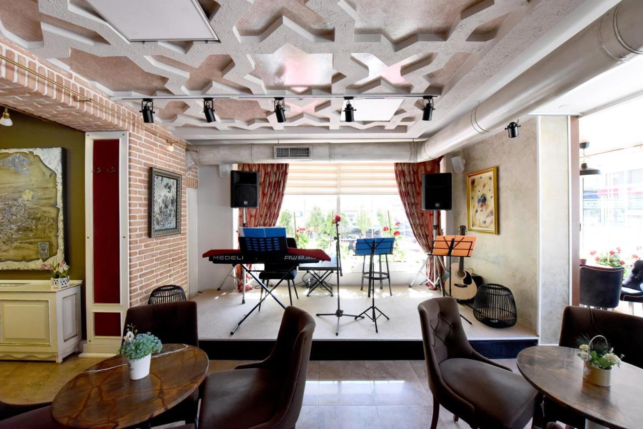 Hotel Hymeti's Palace